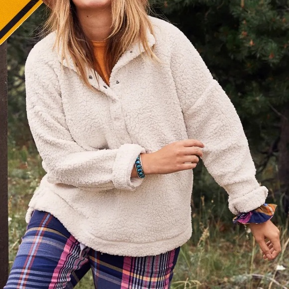 aerie Jackets & Blazers - Cozy Aerie Sherpa Jacket